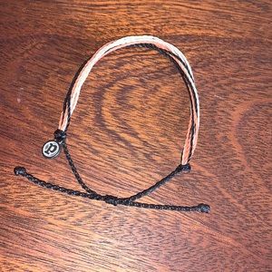 NWOT Pura Vida Adjustable Rope Bracelet